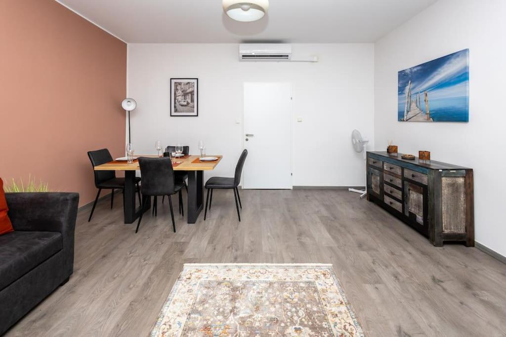 Enjoy Apartments, Quiet Street, Apartment With Two Bedrooms Sleeps 6 Ac Vienne Extérieur photo